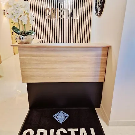アパートホテル Cristal