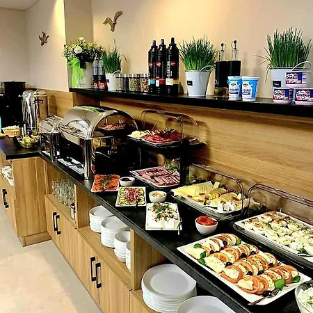 Aparthotel Cristal *